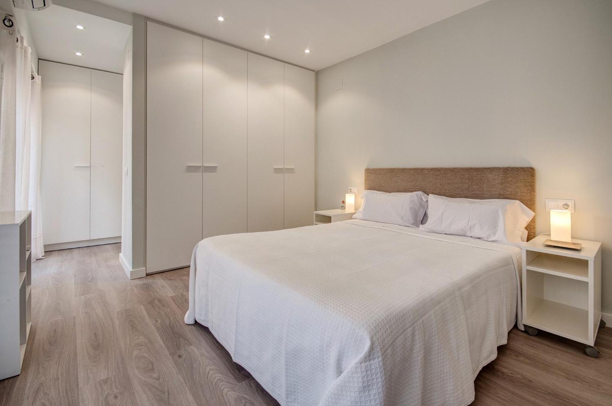 Beds & Breaks Casals Lägenhet Valencia Exteriör bild